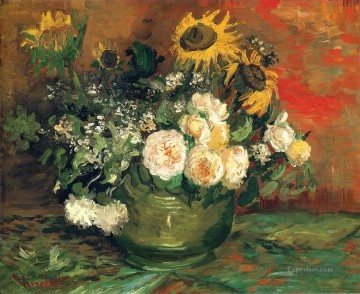 Vincent Van Gogh Painting - Naturaleza muerta con rosas y girasoles Vincent van Gogh